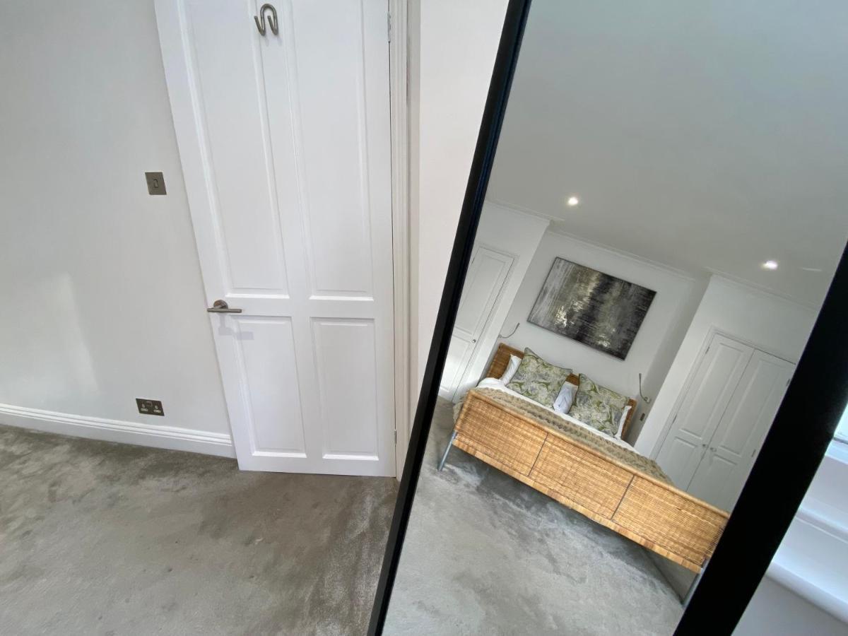 Fantastic Spacious Garden Flat With Own Private Entrance London Exterior foto