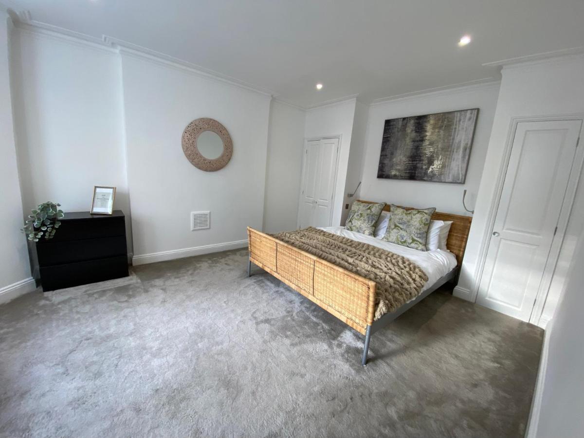 Fantastic Spacious Garden Flat With Own Private Entrance London Exterior foto